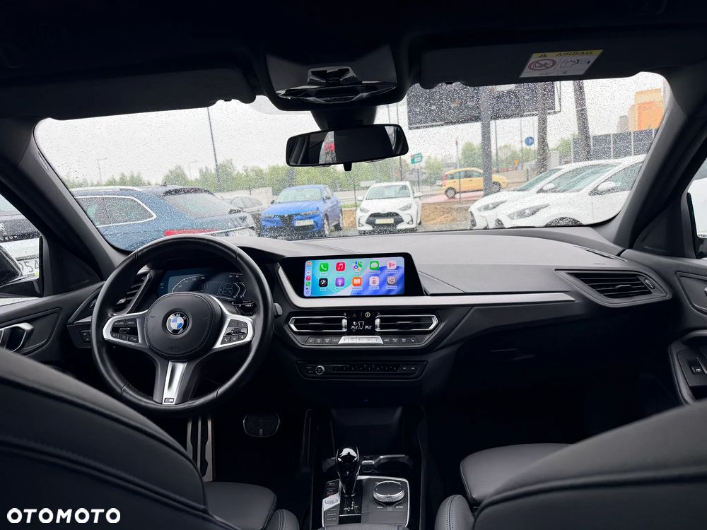 BMW Seria 1 120i M Sport - 24