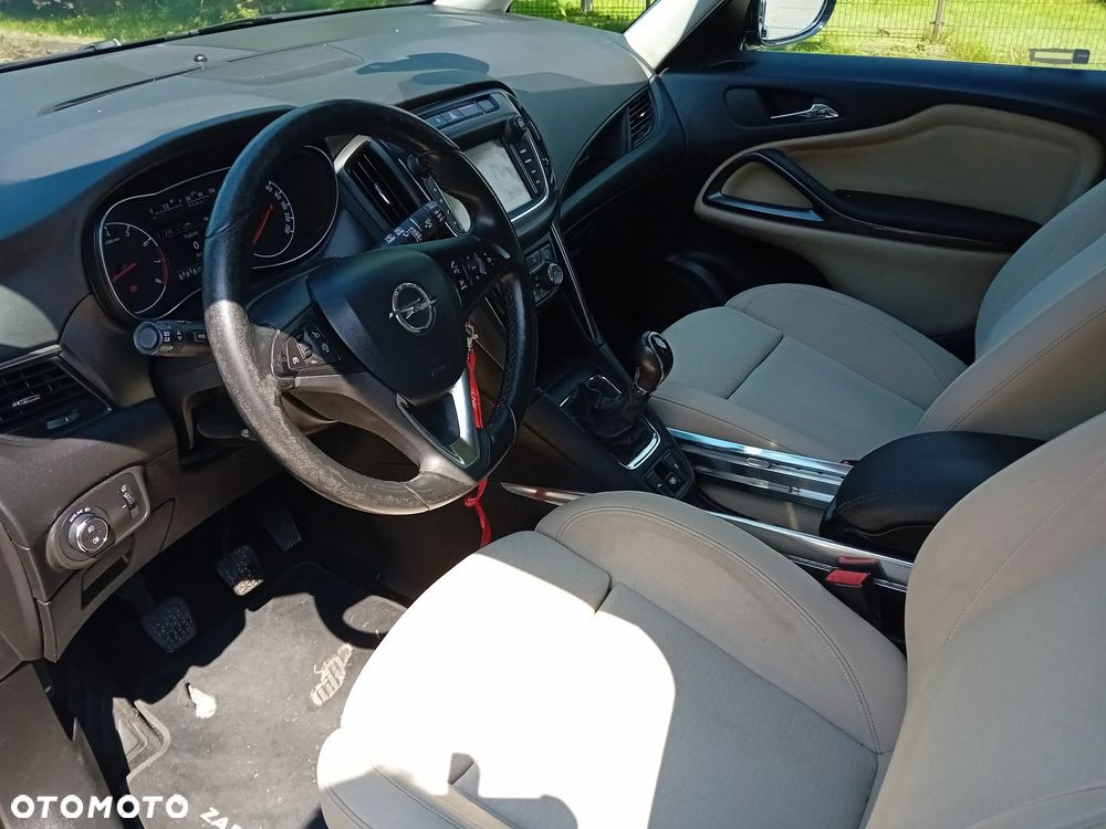 Opel Zafira - 19