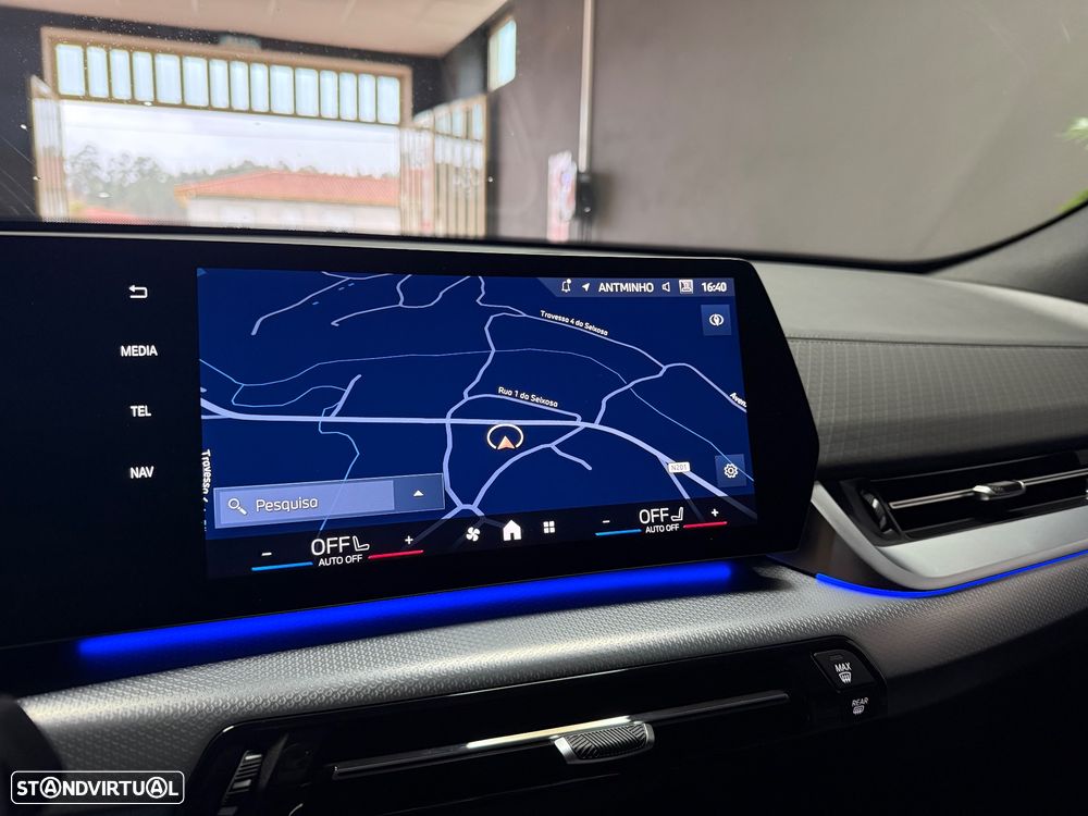 BMW iX2 eDrive20 Pack Desportivo M - 9