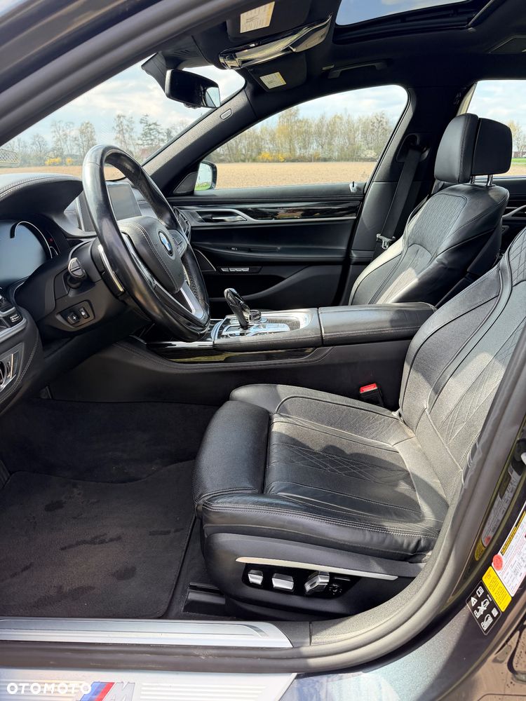 BMW Seria 7 740Li xDrive - 11