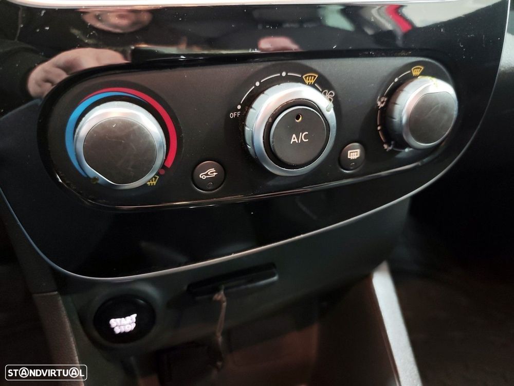 Renault Clio 0.9 TCe Limited Bi-Fuel - 22