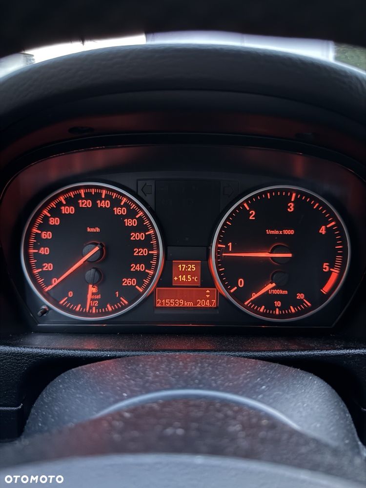 BMW X1 sDrive20d - 12