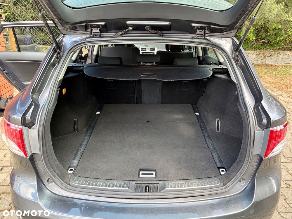 Toyota Avensis 1.8 Edition - 9