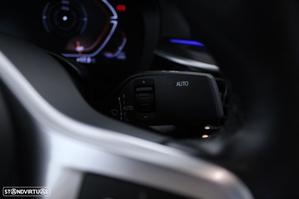 BMW 520 d Pack M Auto - 25