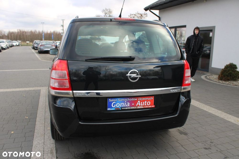 Opel Zafira - 20