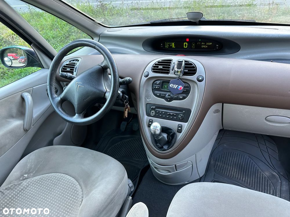 Citroën Xsara Picasso 1.6 HDi Exclusive - 15