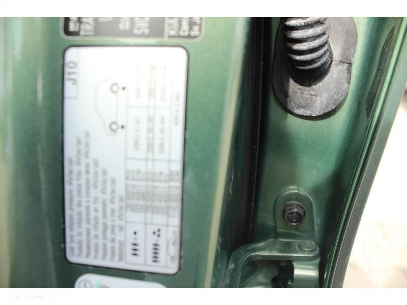 Kia Ceed - 32