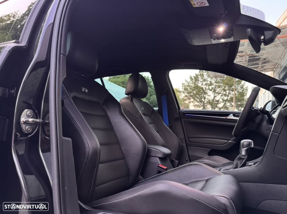 VW Golf R 4Motion (BlueMotion ) DSG - 35