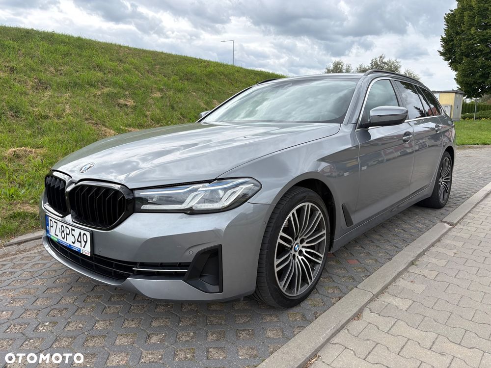 BMW Seria 5 520d xDrive - 4
