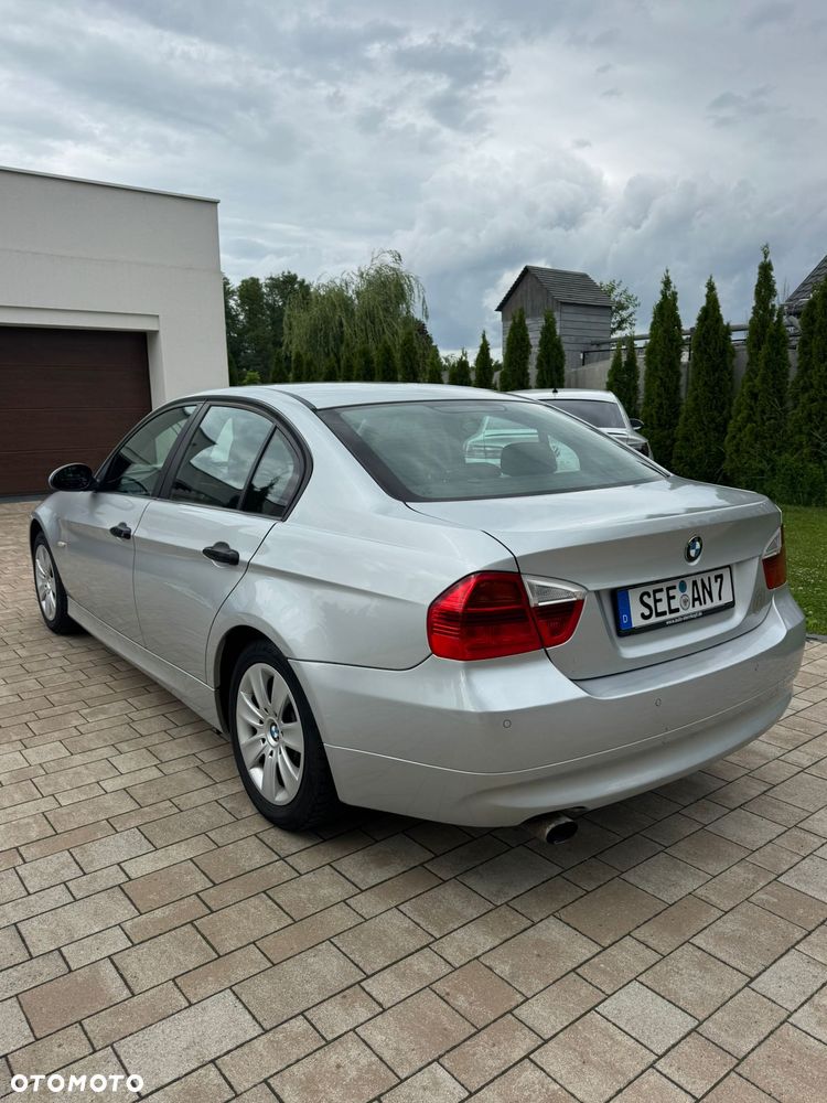 BMW Seria 3 320i - 12