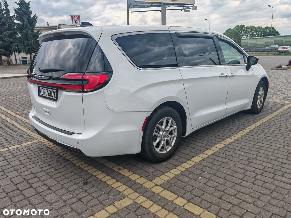 Chrysler Pacifica - 6