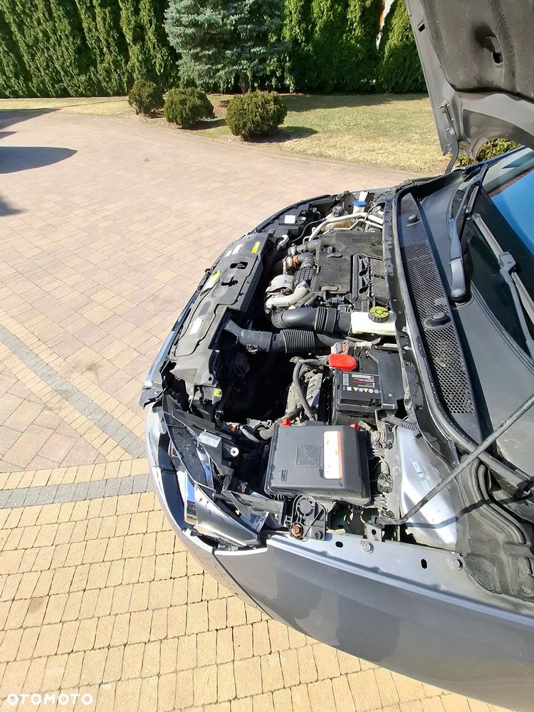 Peugeot 308 - 25