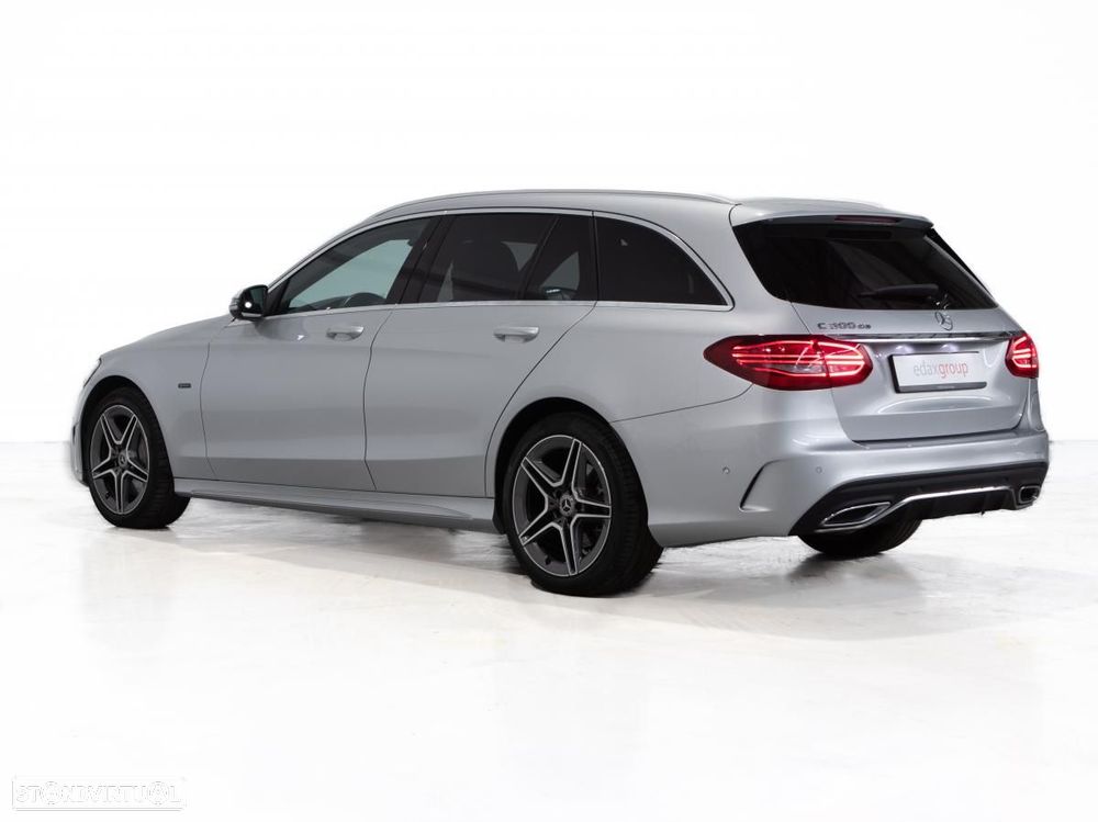 Mercedes-Benz C 300 de AMG Line - 4