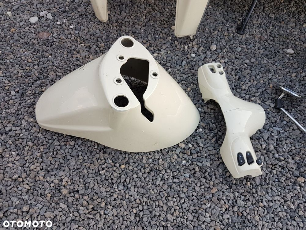LAMBRETTA LN 125 KOŁO LAMPA PLASTIK BŁOTNIK FOTEL - 4