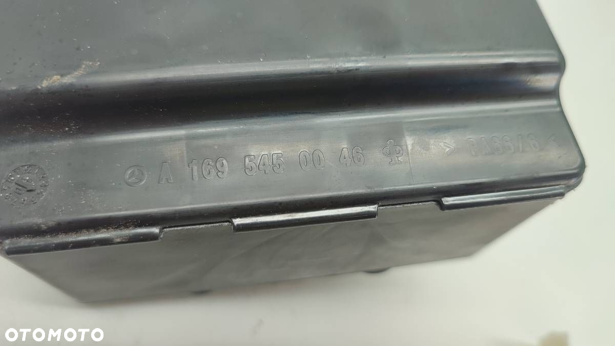 MODUŁ BEZPIECZNIKI 1695450046 MERCEDES W204 - 2
