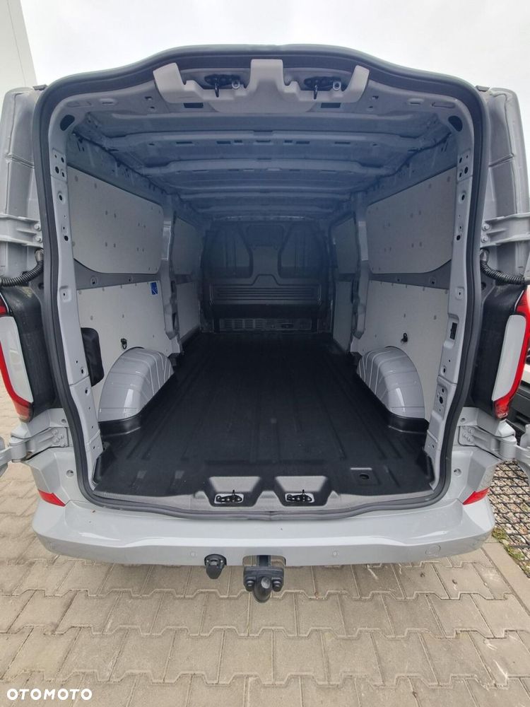 Volkswagen Transporter - 9