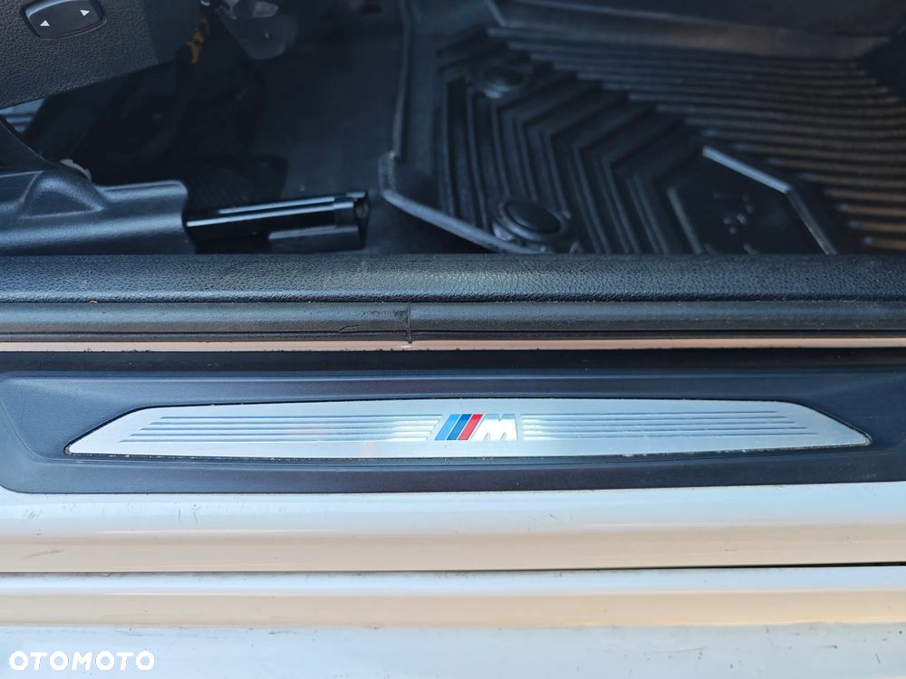 BMW 3GT 318d M Sport - 21