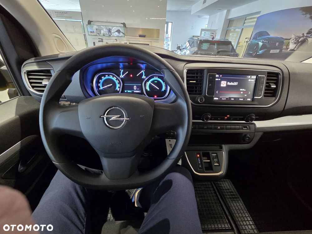 Opel Vivaro - 12