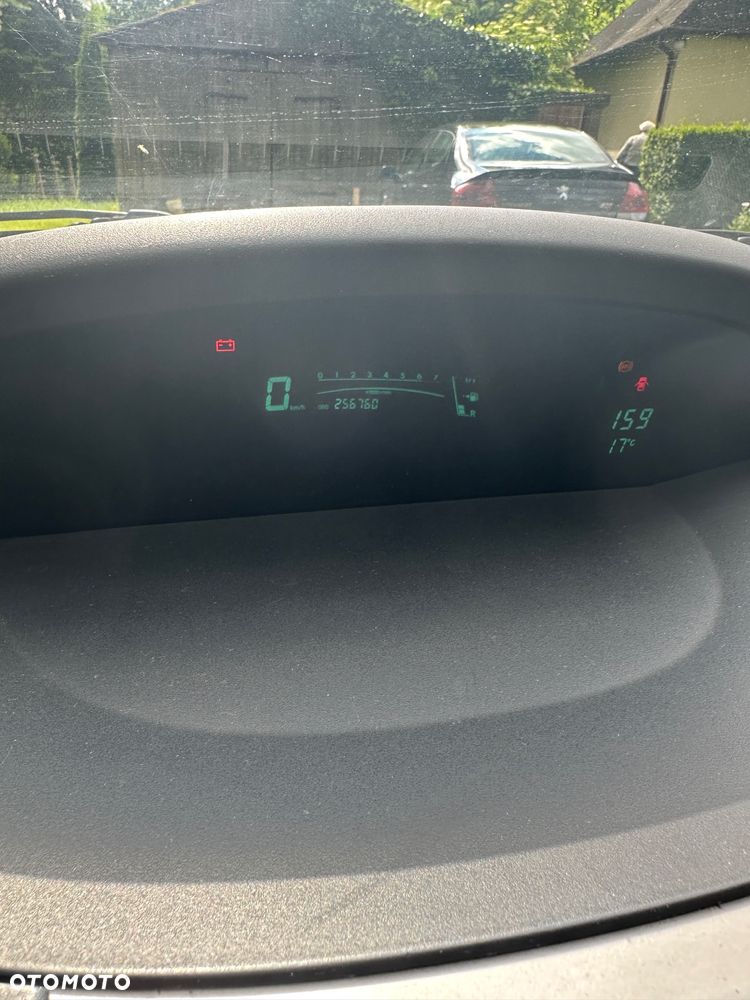 Toyota Yaris 1.0 Terra - 10