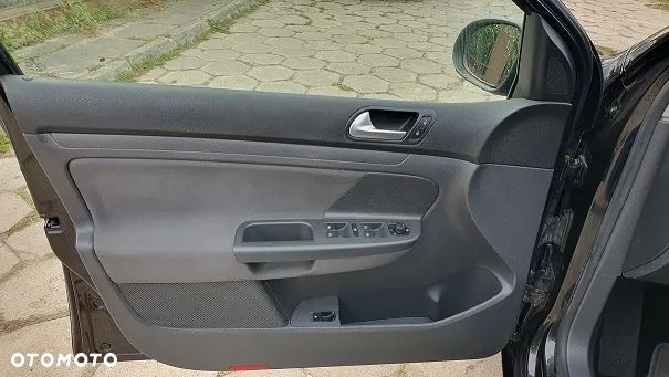 Volkswagen Golf 1.6 Comfortline - 8