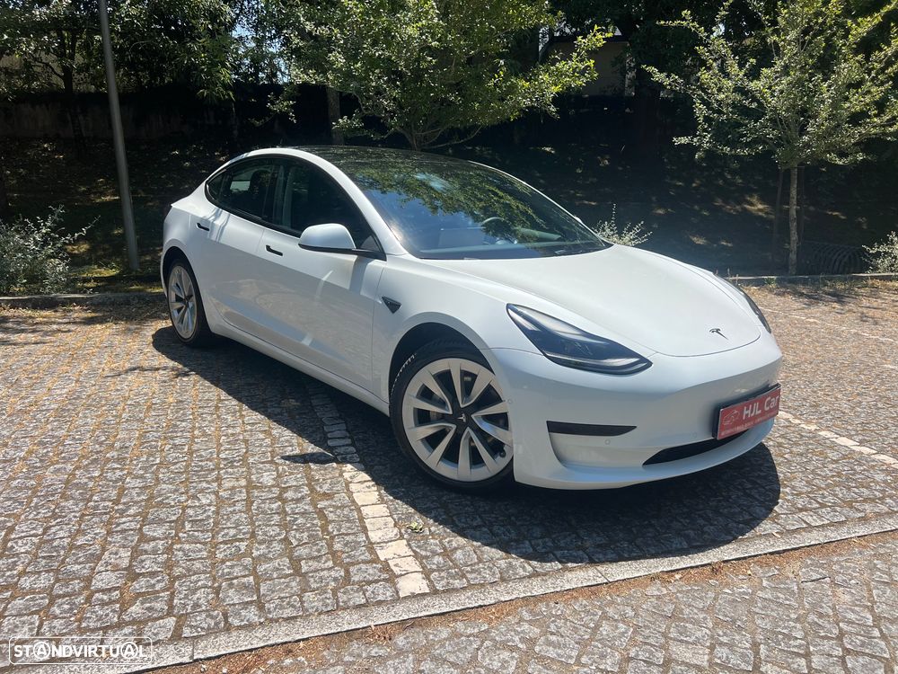 Tesla Model 3 Standard Range Plus RWD - 3