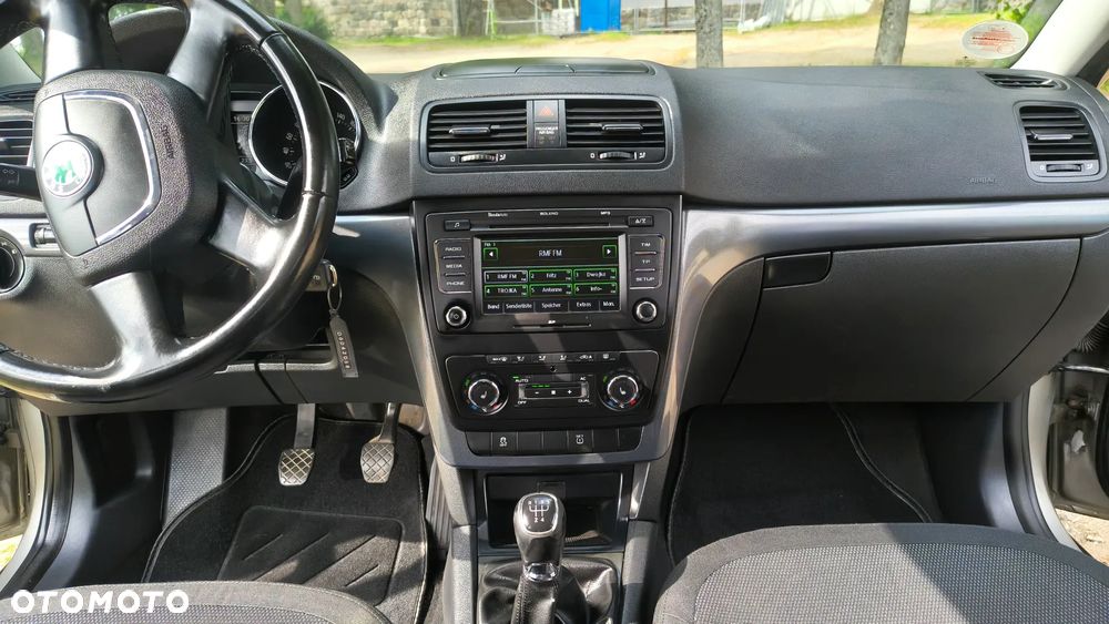 Skoda Yeti 2.0 TDI Ambition Green tec PLUS EDITION - 23