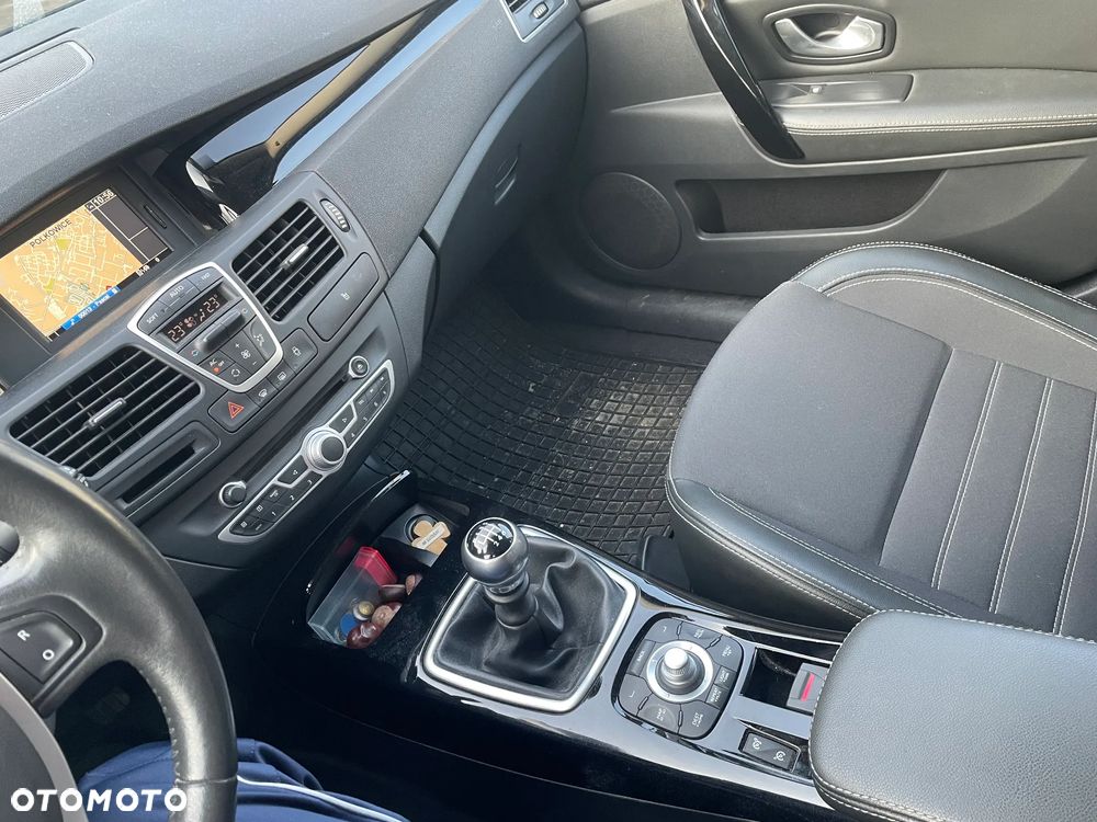 Renault Laguna 2.0 Bose Edition - 8