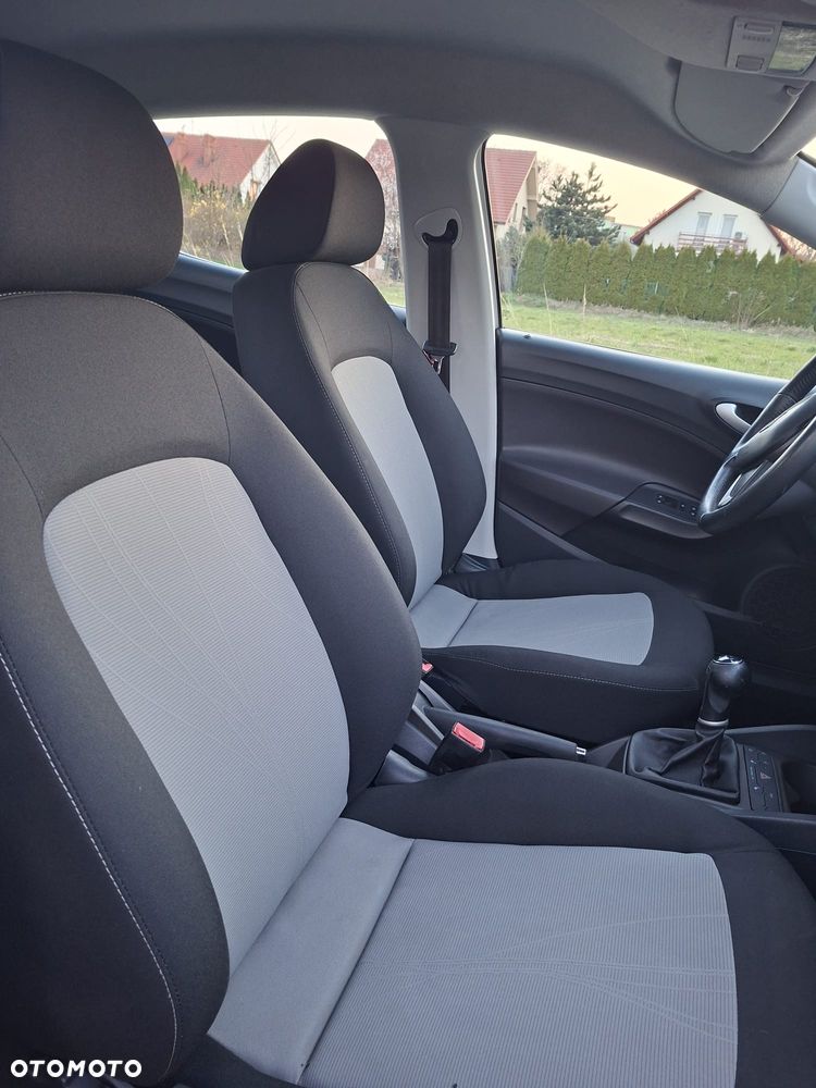 Seat Ibiza 1.4 16V Reference Salsa - 25