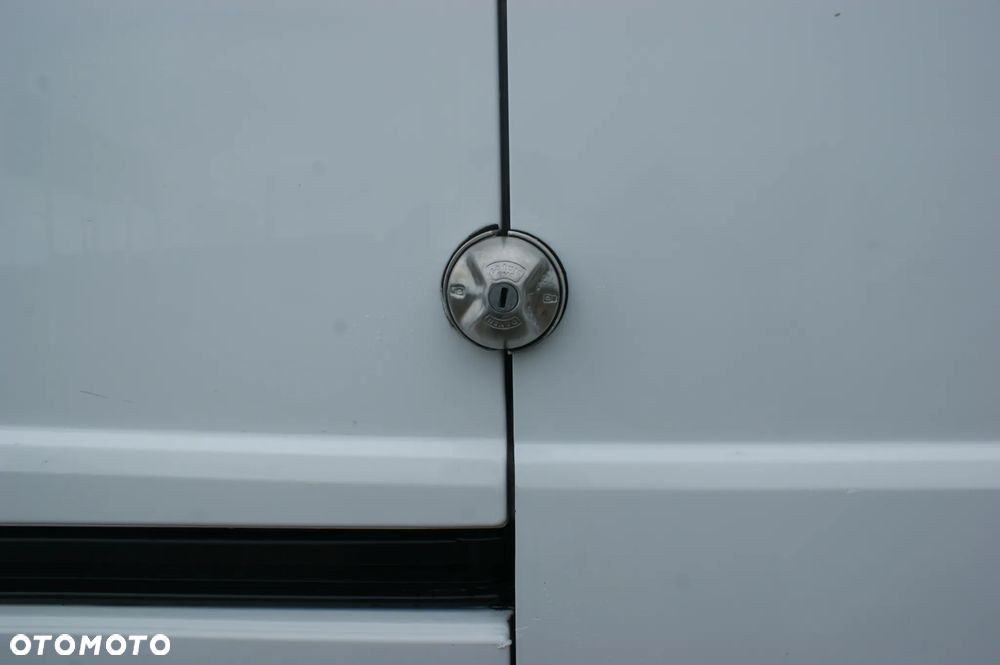Opel Vivaro - 18