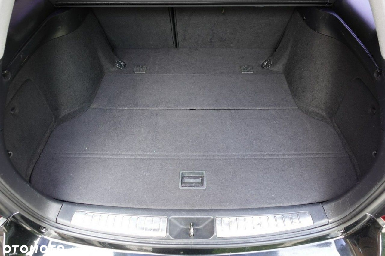 Toyota Avensis - 17