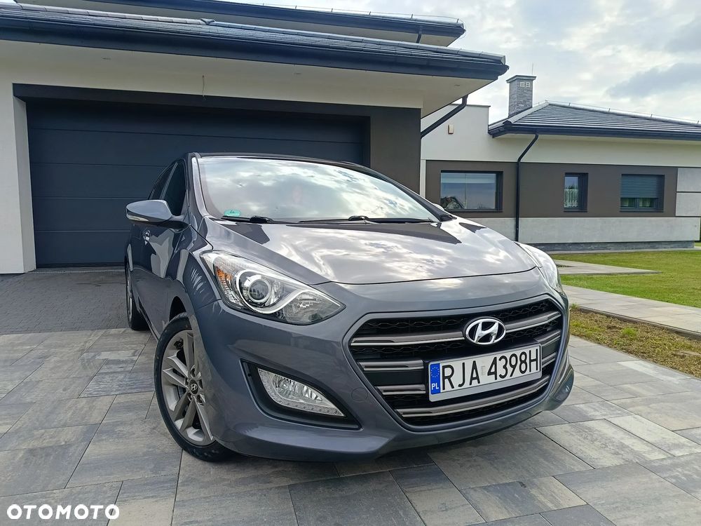 Hyundai i30 blue 1.6 GDI YES Gold - 14