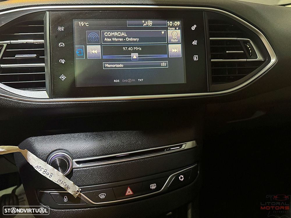 Peugeot 308 SW 1.6 BlueHDi Style J17 - 28