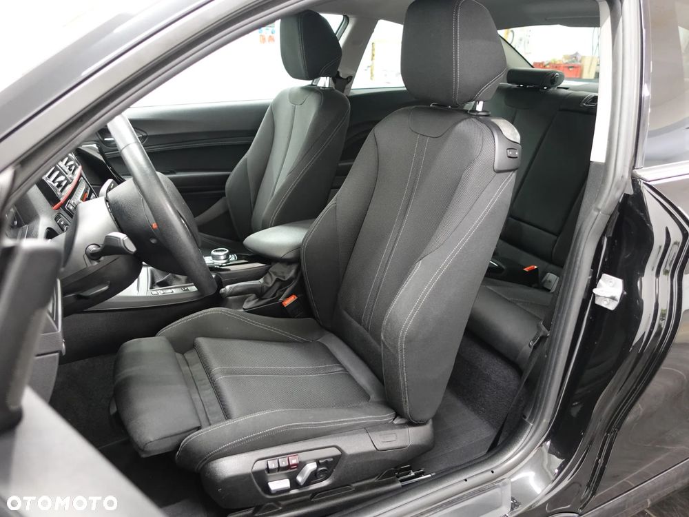 BMW Seria 2 218i Coupe Sport Line - 25