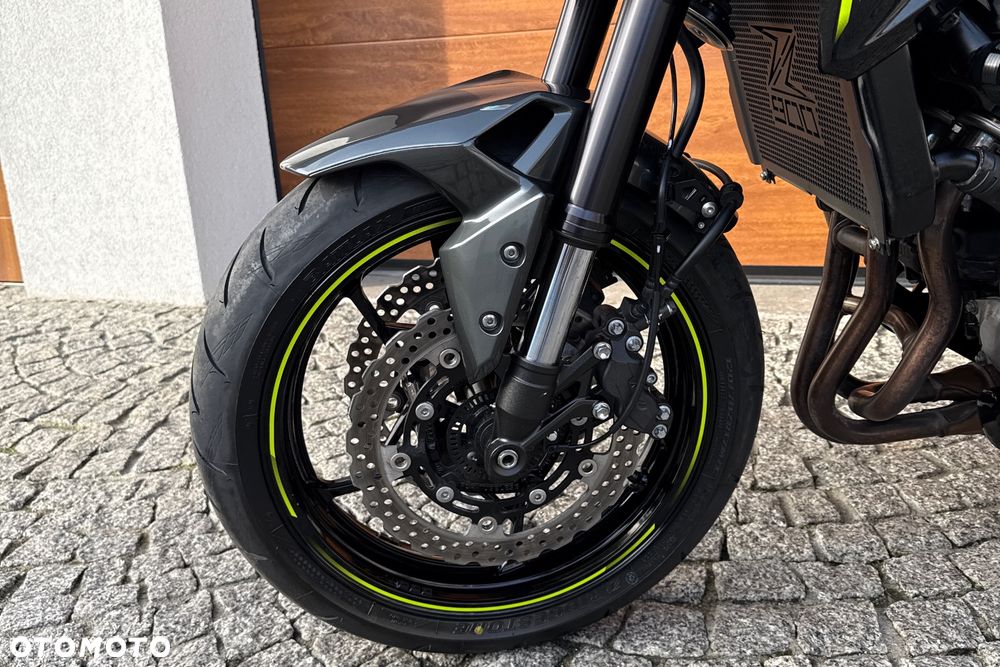 Kawasaki Z 900 - 28