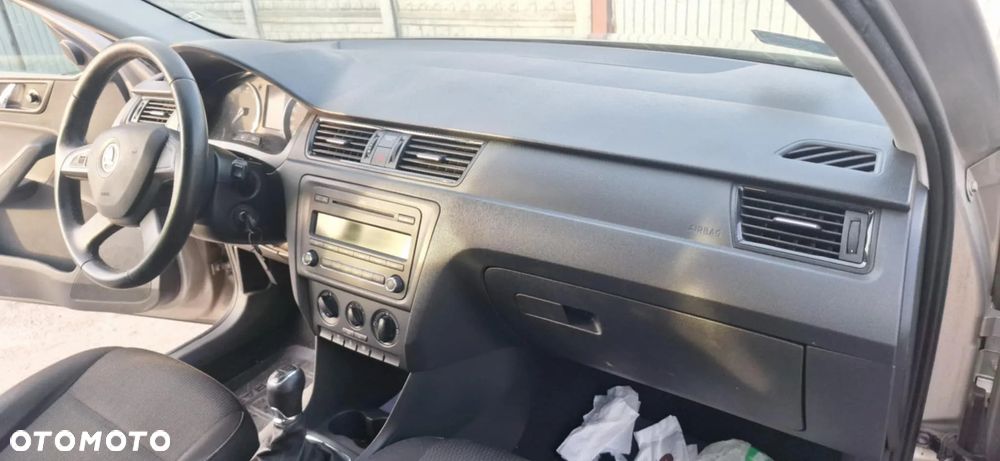 SKODA RAPID lampa lewy lub prawy przód europa - 7