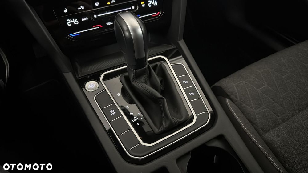Volkswagen Passat Variant 2.0 TDI EVO Business DSG - 16