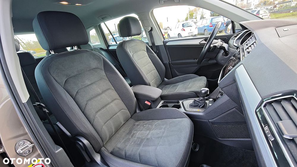 Volkswagen Tiguan - 19
