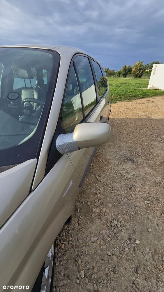 Renault Scenic - 7