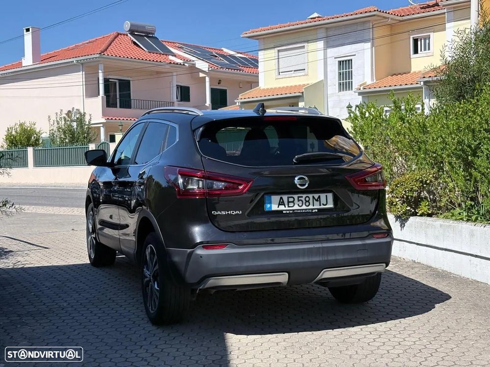 Nissan Qashqai 1.5 dCi N-Connecta J18 - 27