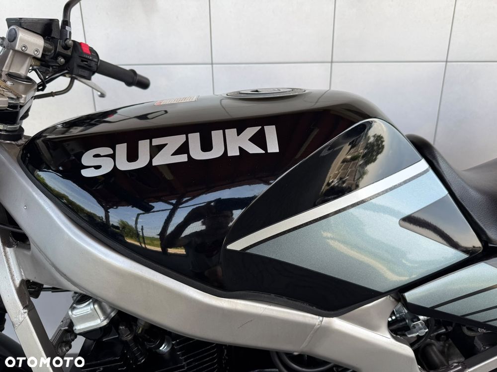 Suzuki GS - 15