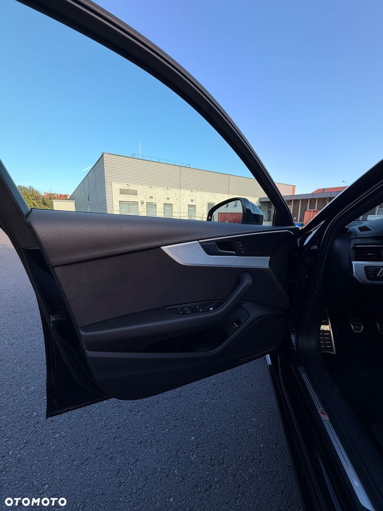 Audi A4 Limousine 2.0 TDI - 32