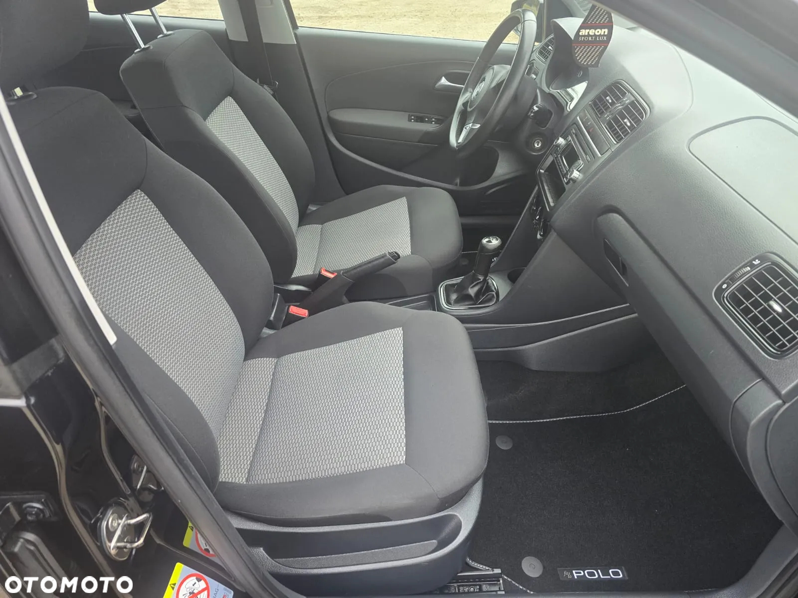 Volkswagen Polo 1.2 TSI Black/Silver Edition - 25