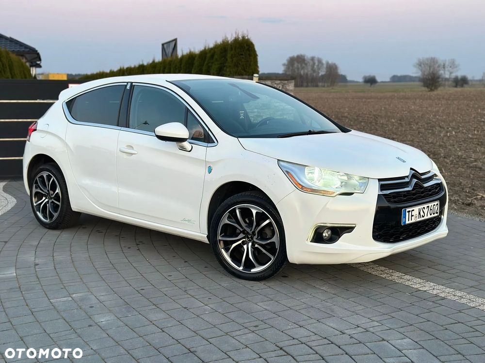 Citroën DS4 BlueHDi 120 S&S SoChic - 17