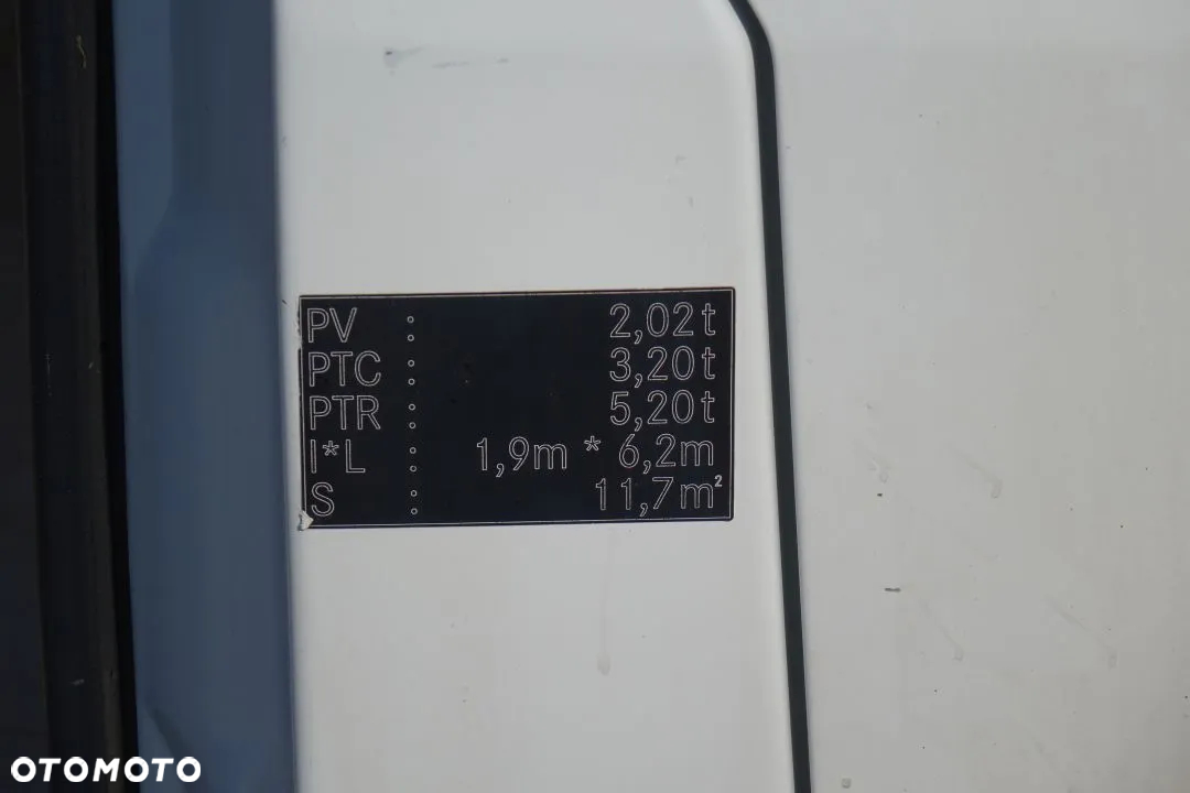Volkswagen CRAFTER / L2H2 FURGON / BLASZAK / 2.0 / 136KM / BAGAŻNIK DACHOWY - 28