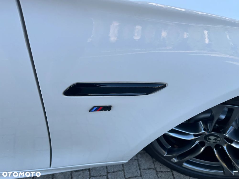 BMW Seria 5 520d xDrive M Sport Edition - 12