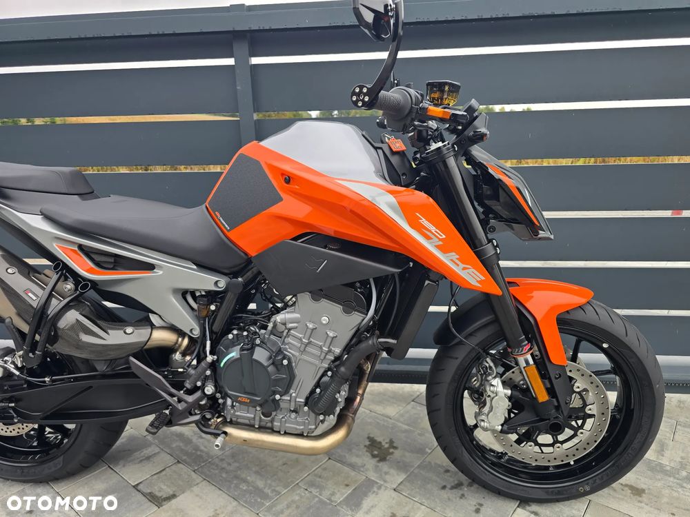 KTM Duke 790 - 22