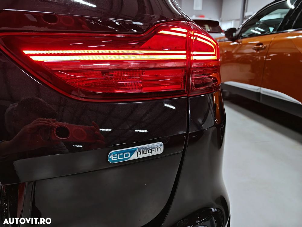 Kia Ceed 1.6 GDI 6DCT PHEV Vision - 29