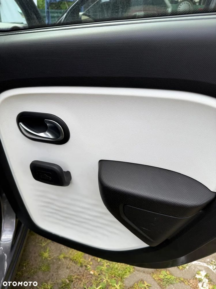 Renault Twingo SCe 70 LIMITED 2018 - 10