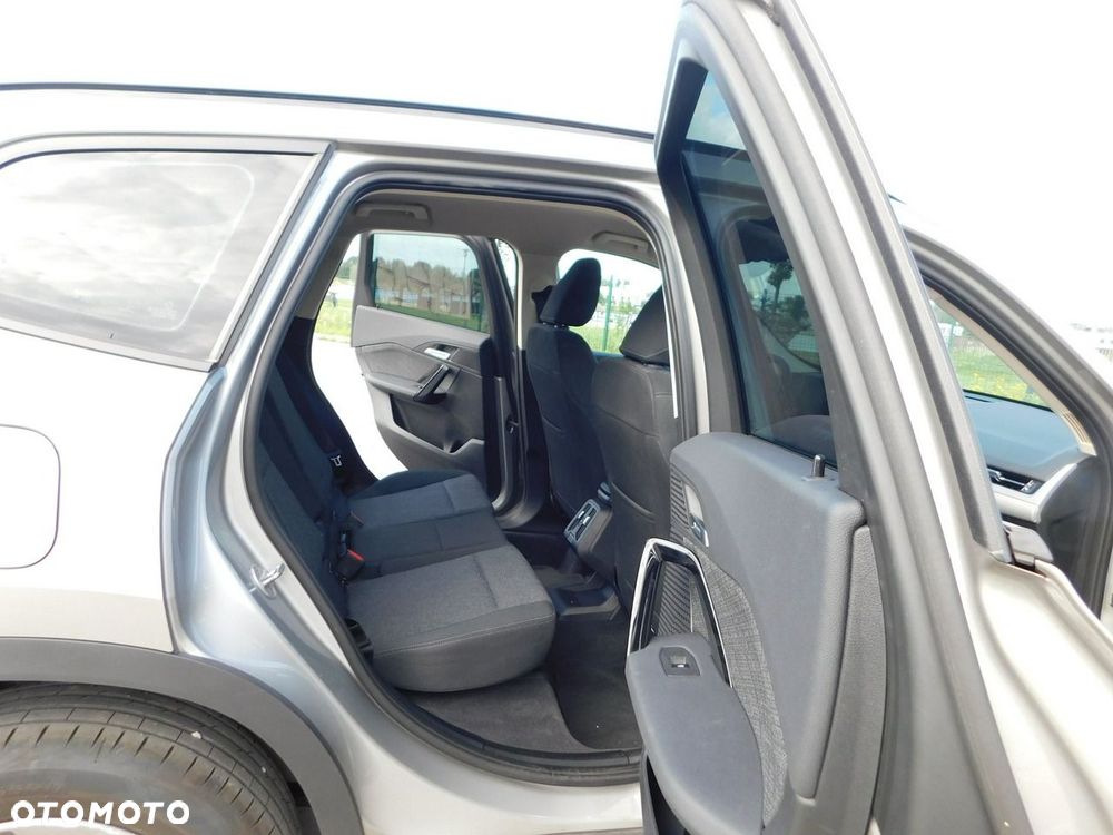BMW X1 sDrive18d Business Edition - 13