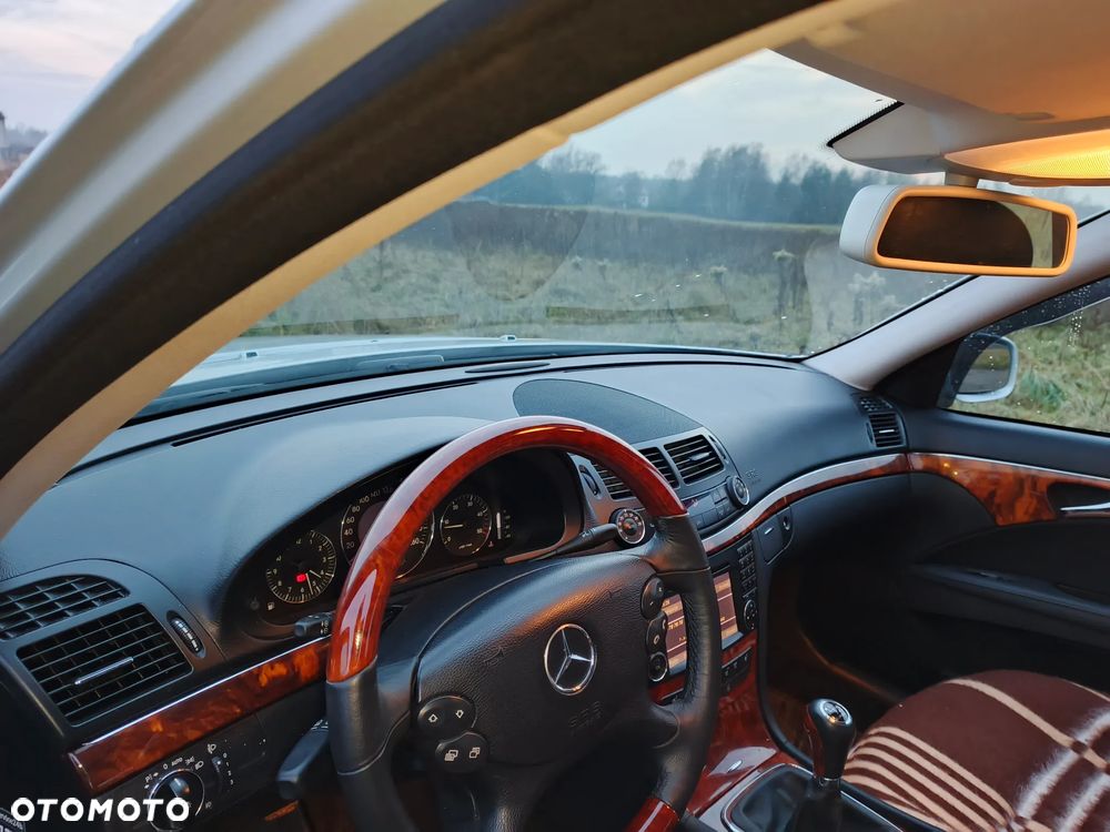 Mercedes-Benz Klasa E 220 CDI Elegance - 7